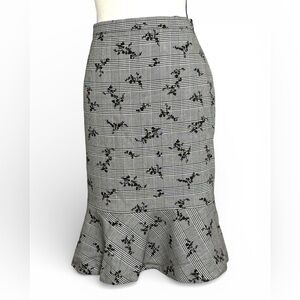 Ann Taylor Black and Gray Plaid Pencil Skirt Floral Print, Sz 6